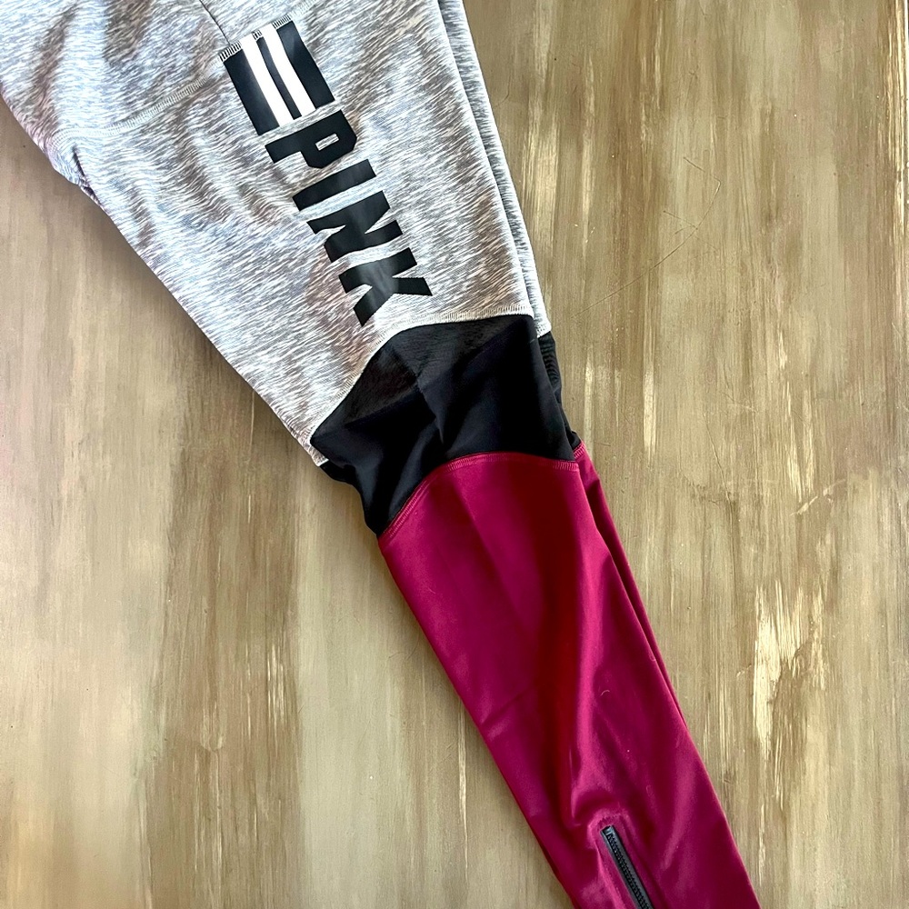 Victoria’s Secret pink leggings small